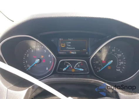 2016 Ford Focus Se z USA, uszkodzony, nr VIN 1FADP3F25GL318640